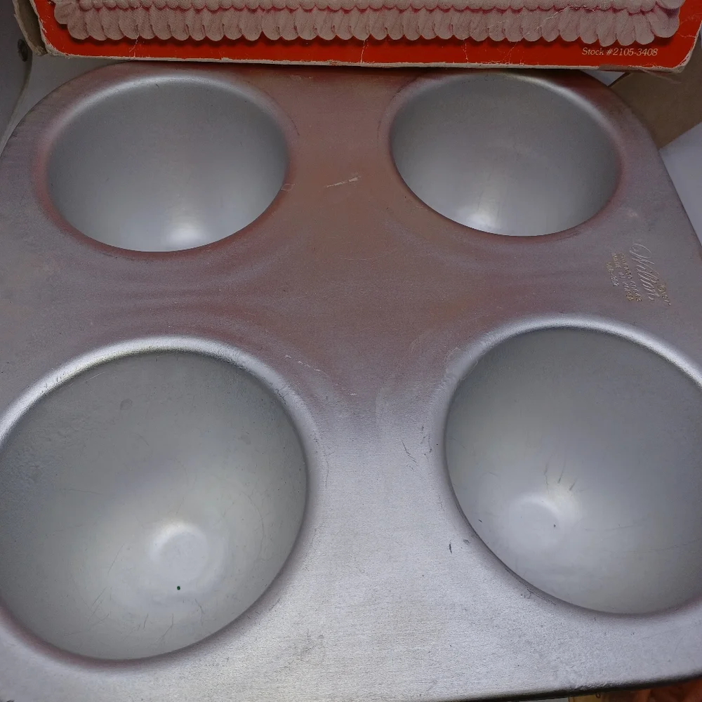 Vintage Wilton Party Pan Set 1977 Petite Doll Cake Bake & Decorate All 4 Dolls